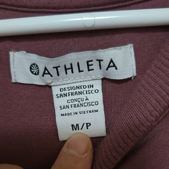 Athleta Mauve Top - Picture 4 of 6